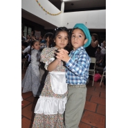 Día de la Cruz de los Milagros y el cumple del Colegio - Turno TARDE